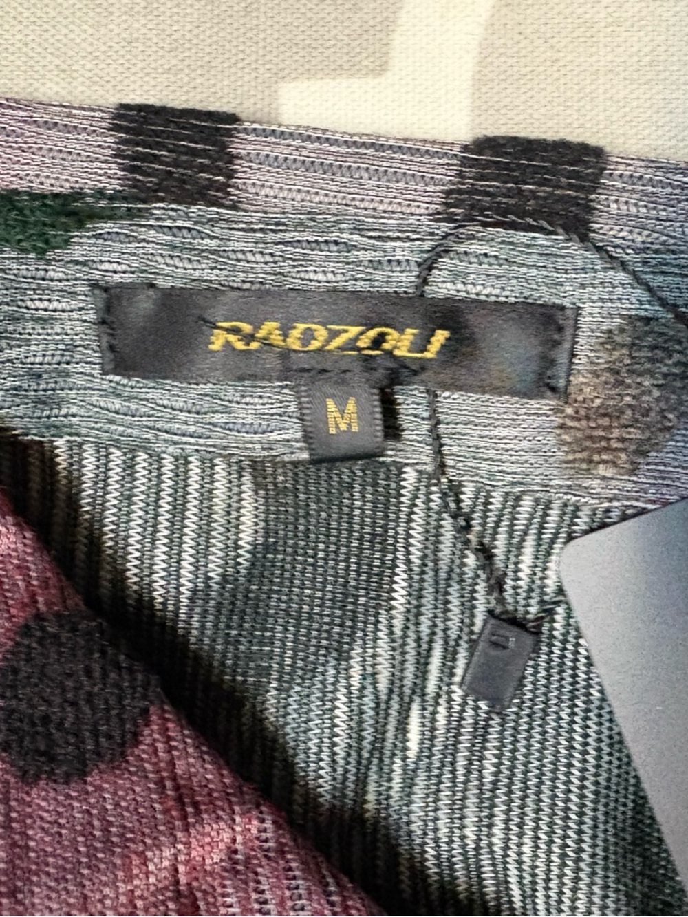 Radzoli Abstract Textured Button Blouse - Picture 2 of 16
